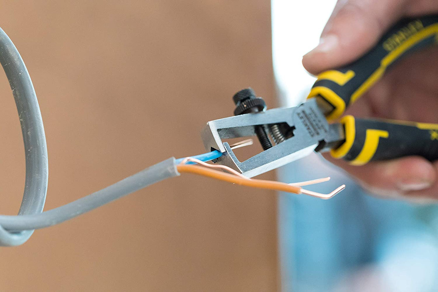 STANLEY PINCE À DÉNUDER